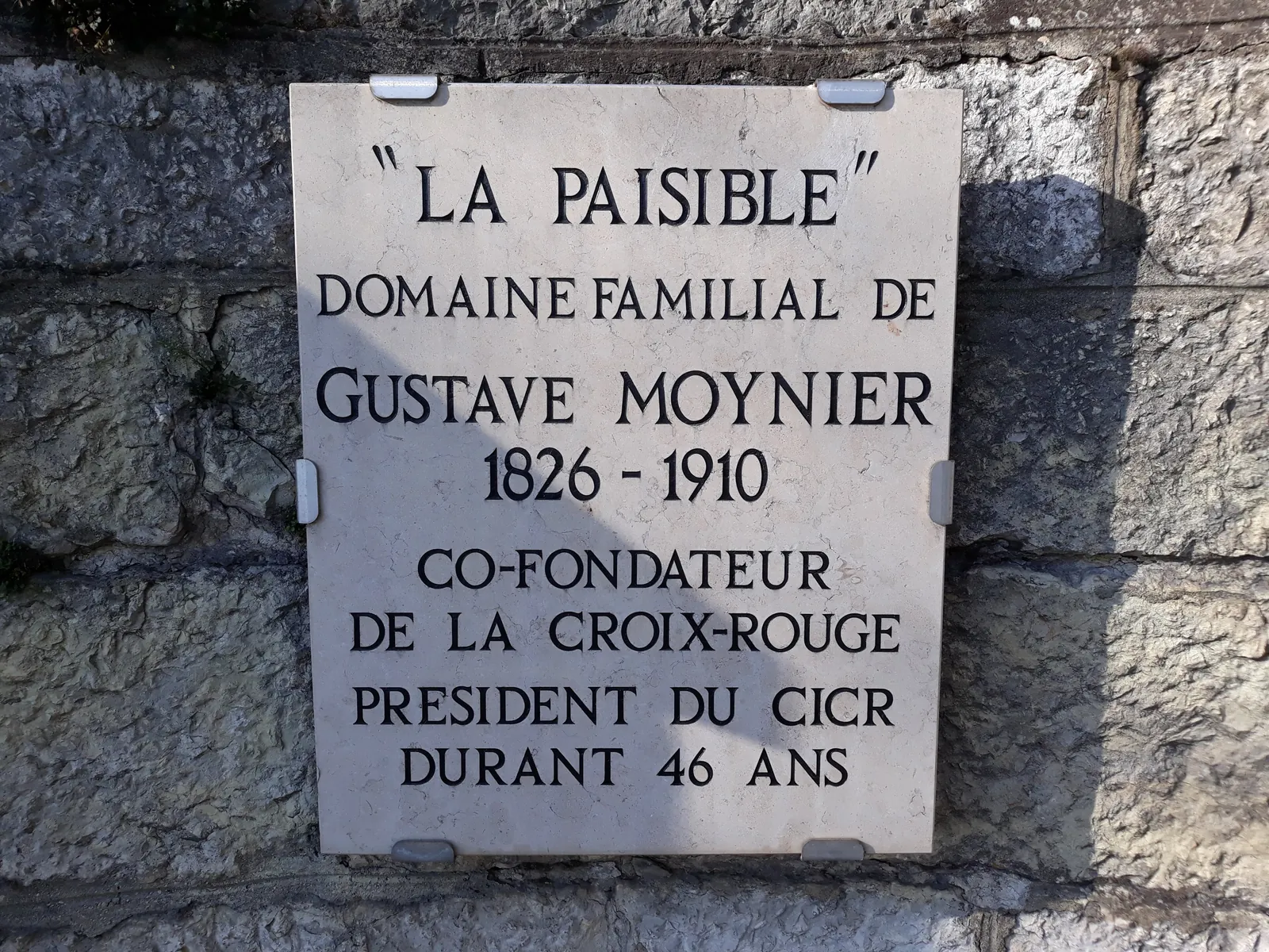 villa « La Paisible », rue de Gex à Ferney-Voltaire. « former residence of Gustave Moynier's family ». Attention : à ne pas confondre avec la villa Moynier de…